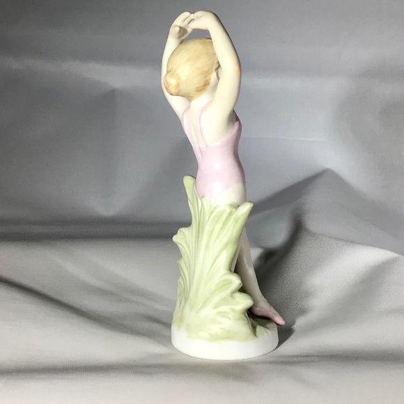 Lefton The Christopher Collection hand painted - Picture 3 of 16